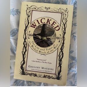 Wicked Book by Gregory Maguire